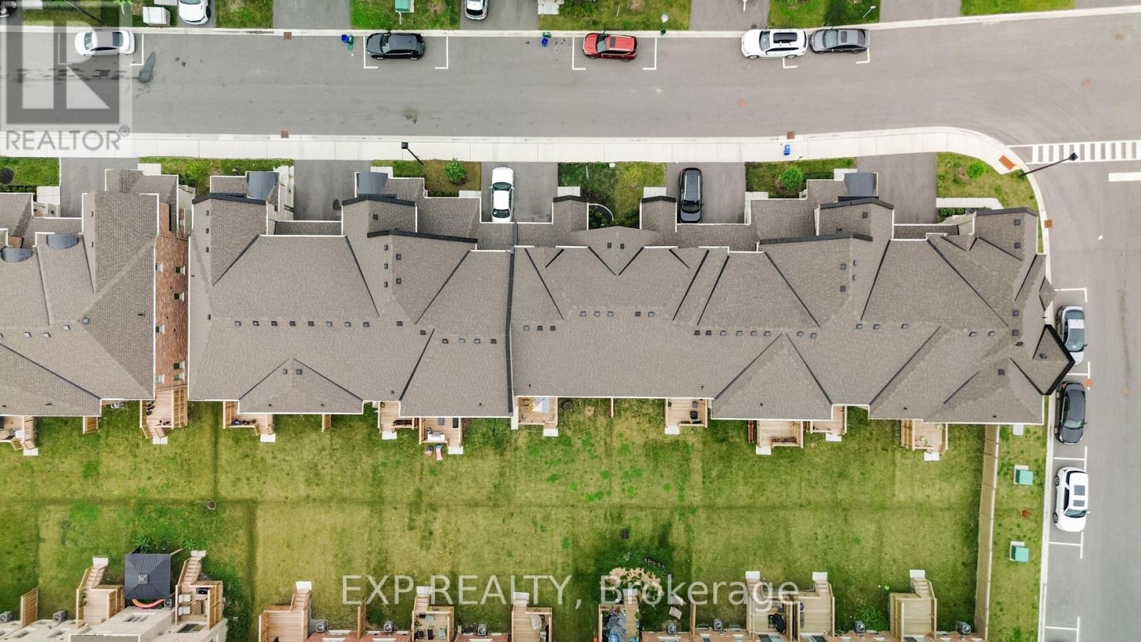 Photo 16 of 10 Hickling Lane, Ajax ON