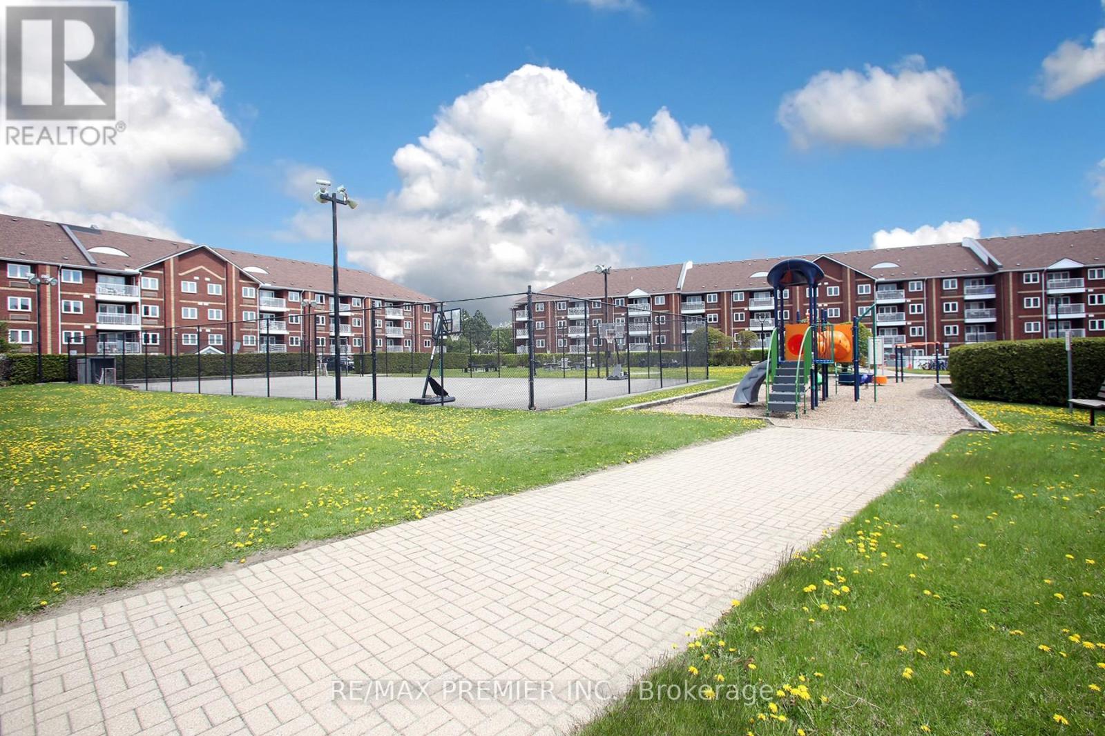 Photo 24 of 407 189 Lake Drive Way W, Ajax ON