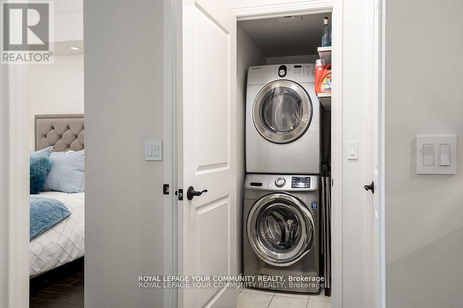 Photo 16 of 307 9225 Jane Street N, Vaughan ON