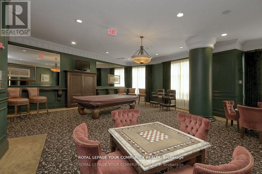 Photo 12 of 307 9225 Jane Street N, Vaughan ON