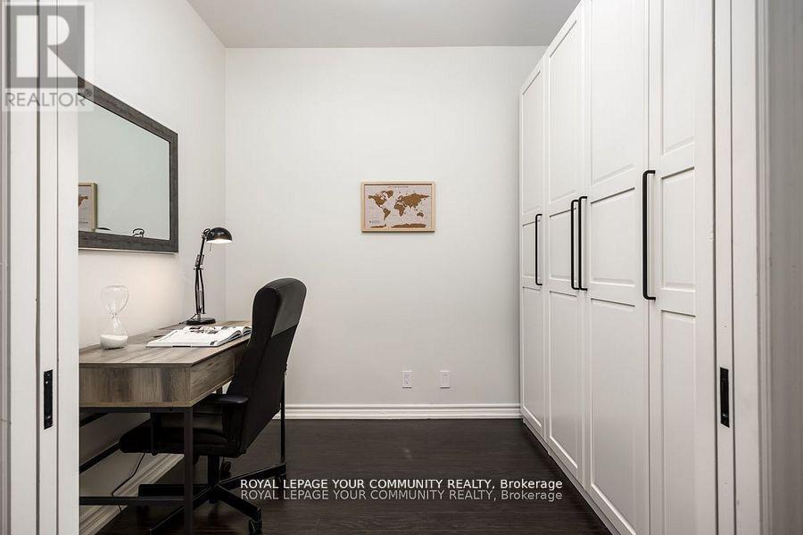 Photo 17 of 307 9225 Jane Street N, Vaughan ON