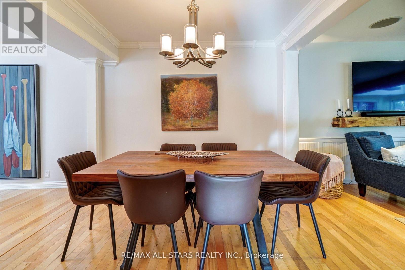 Photo 6 of 56 North Street, Uxbridge ON
