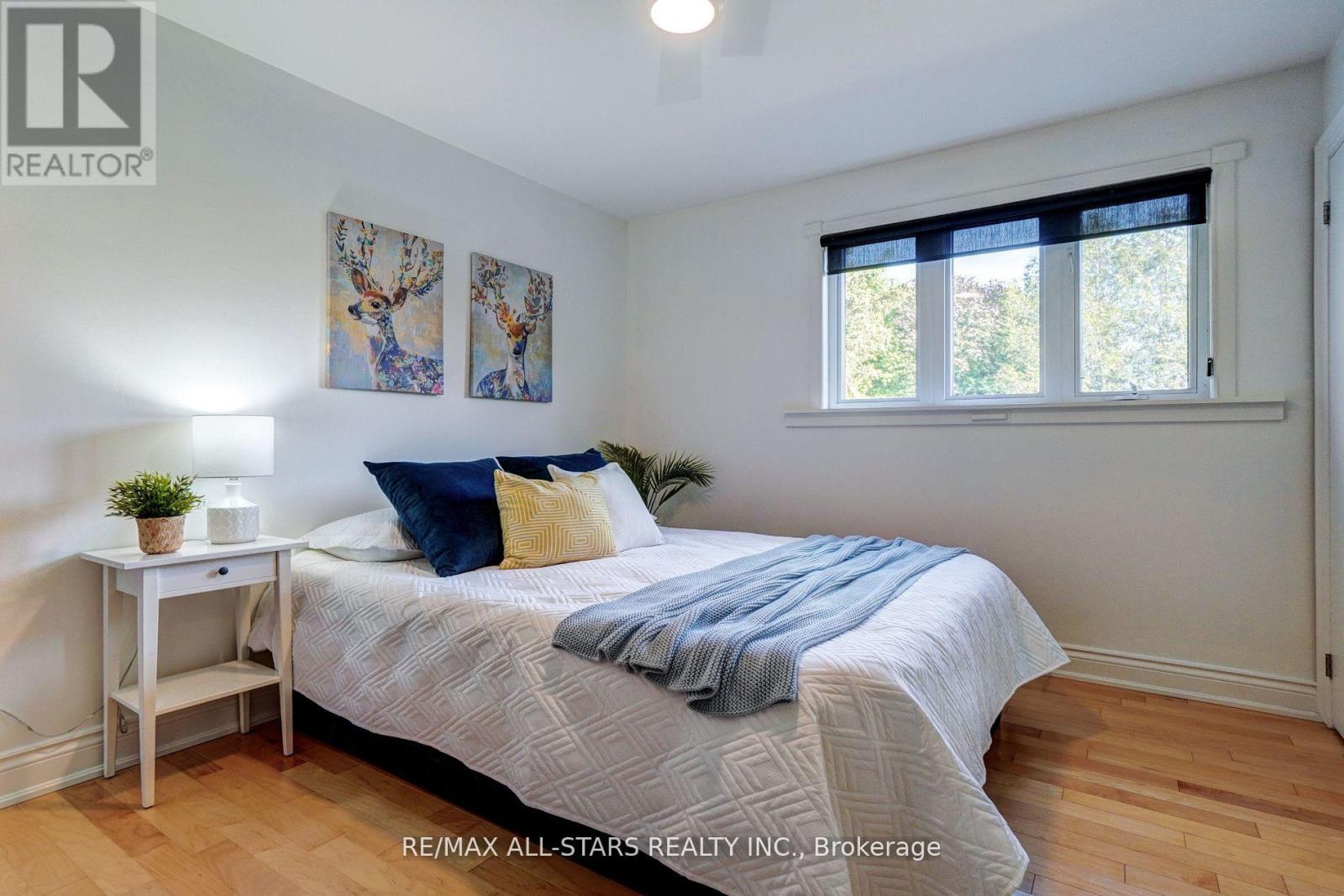 Photo 25 of 56 North Street, Uxbridge ON