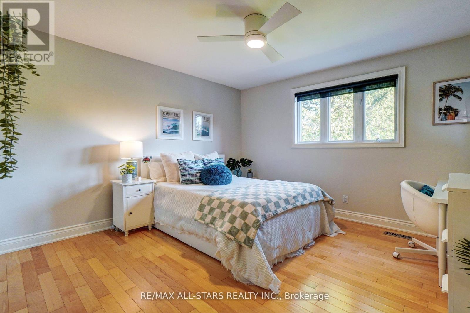 Photo 38 of 56 North Street, Uxbridge ON