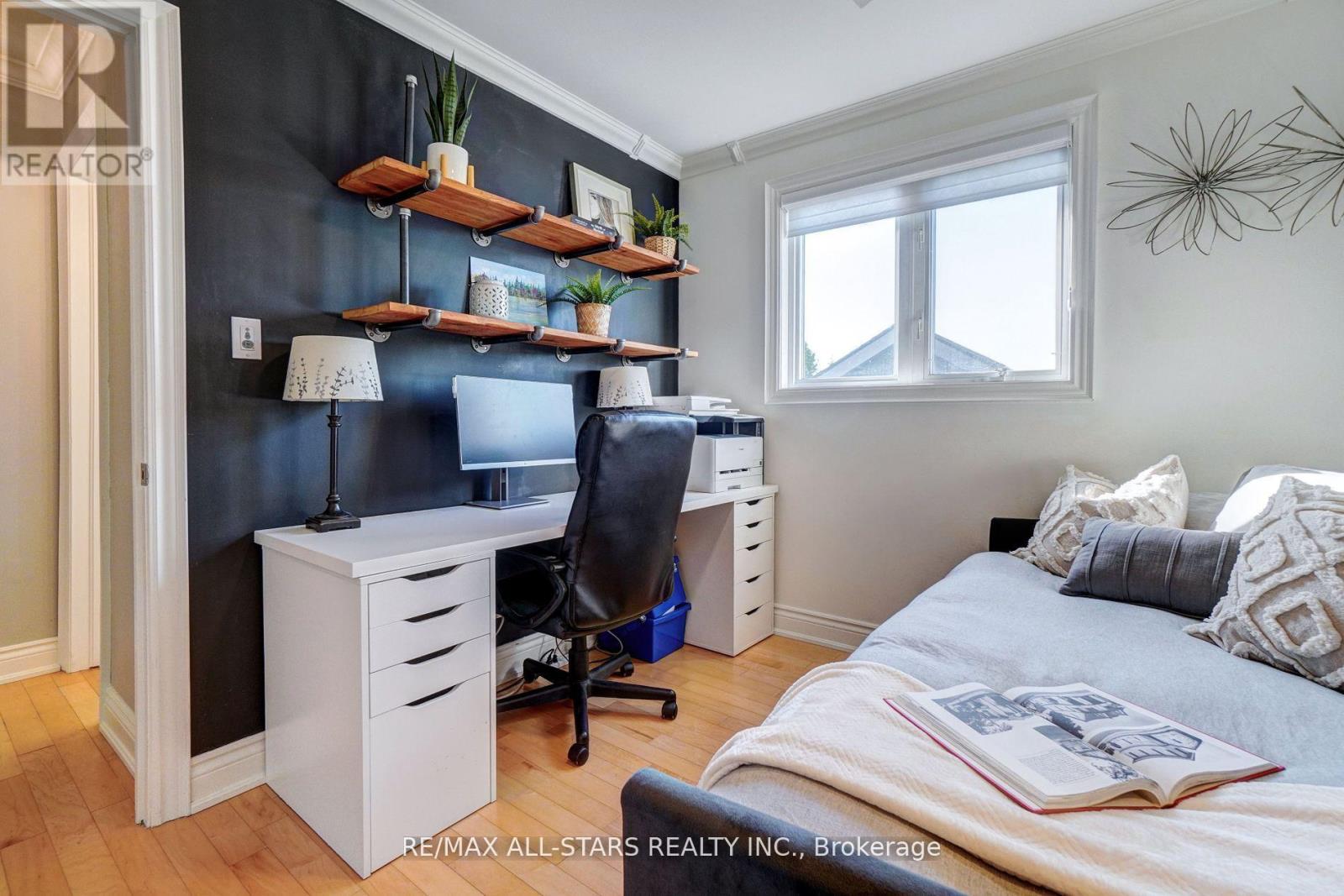 Photo 5 of 56 North Street, Uxbridge ON