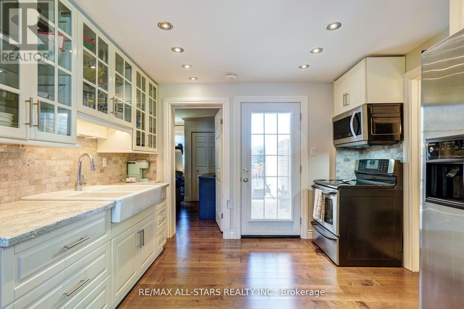 Photo 41 of 56 North Street, Uxbridge ON