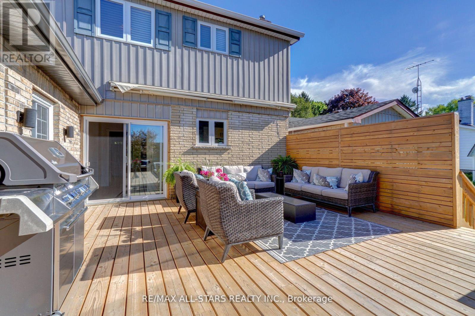 Photo 39 of 56 North Street, Uxbridge ON