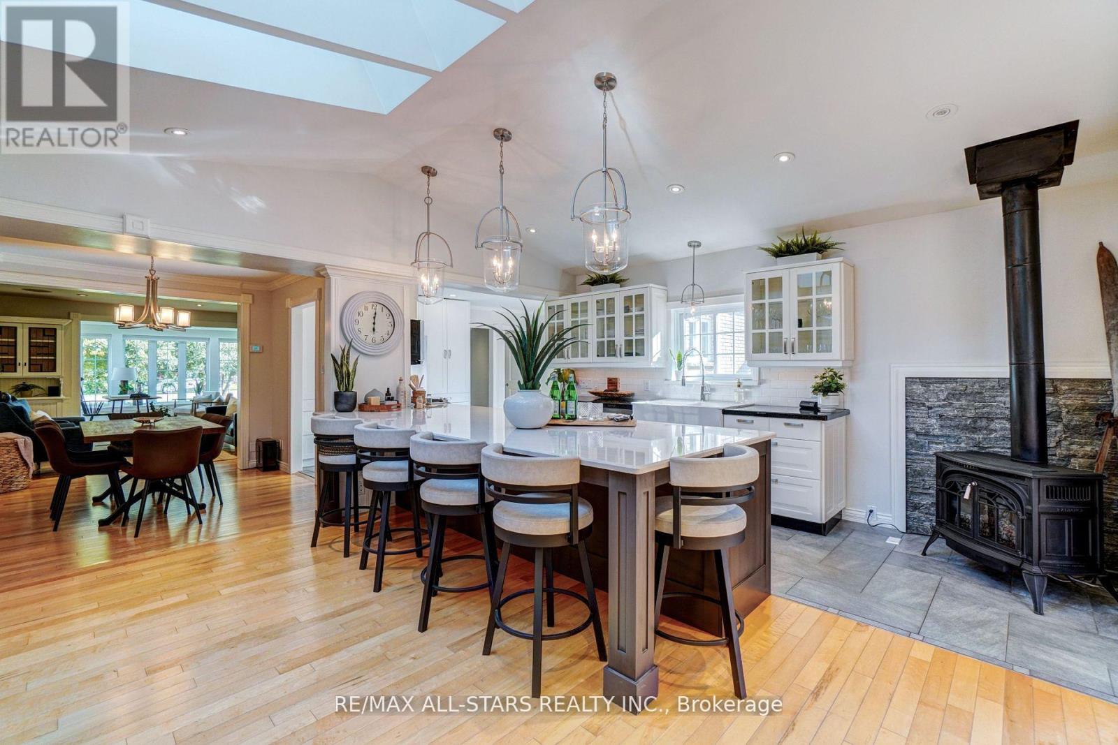 Photo 43 of 56 North Street, Uxbridge ON
