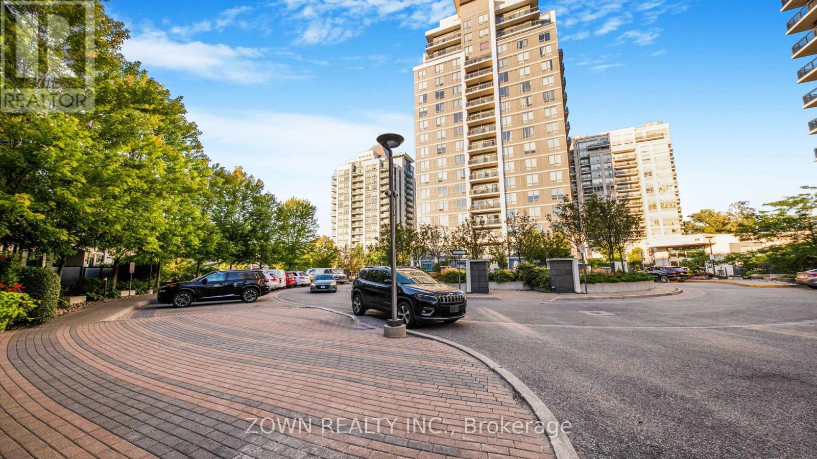 Photo 8 of 201 85 North Park Road, Vaughan ON