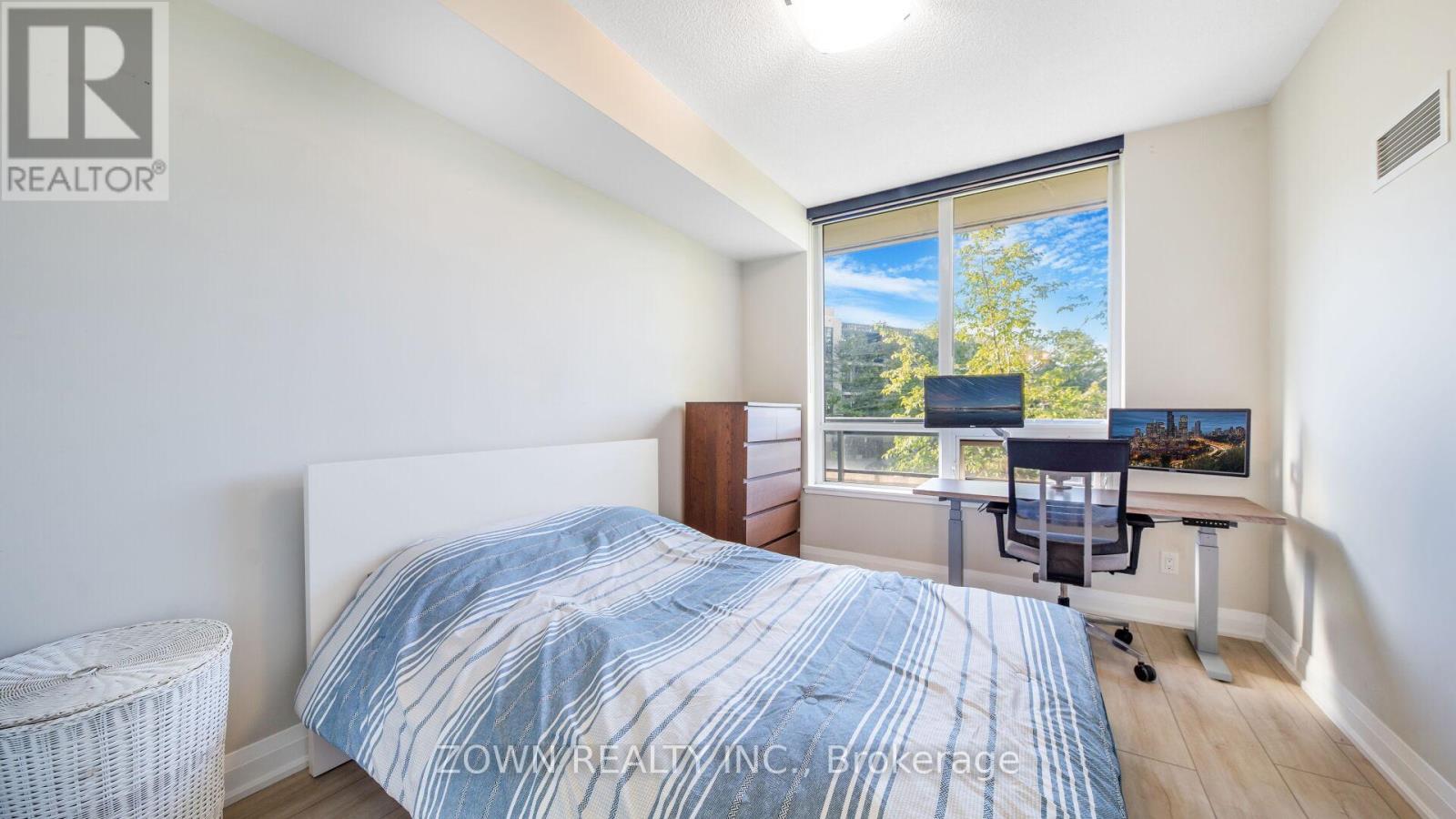 Photo 18 of 201 85 North Park Road, Vaughan ON