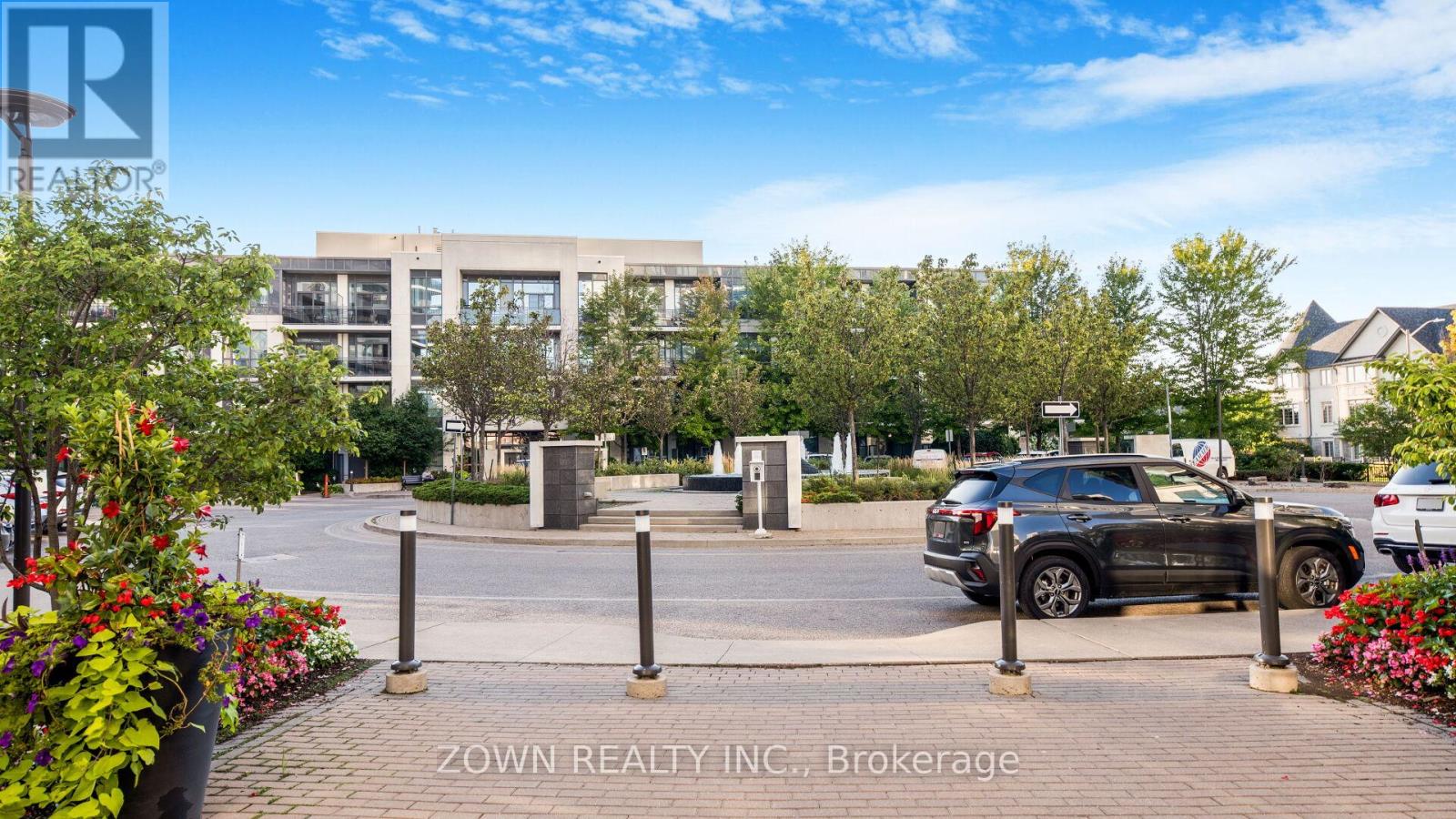 Photo 13 of 201 85 North Park Road, Vaughan ON