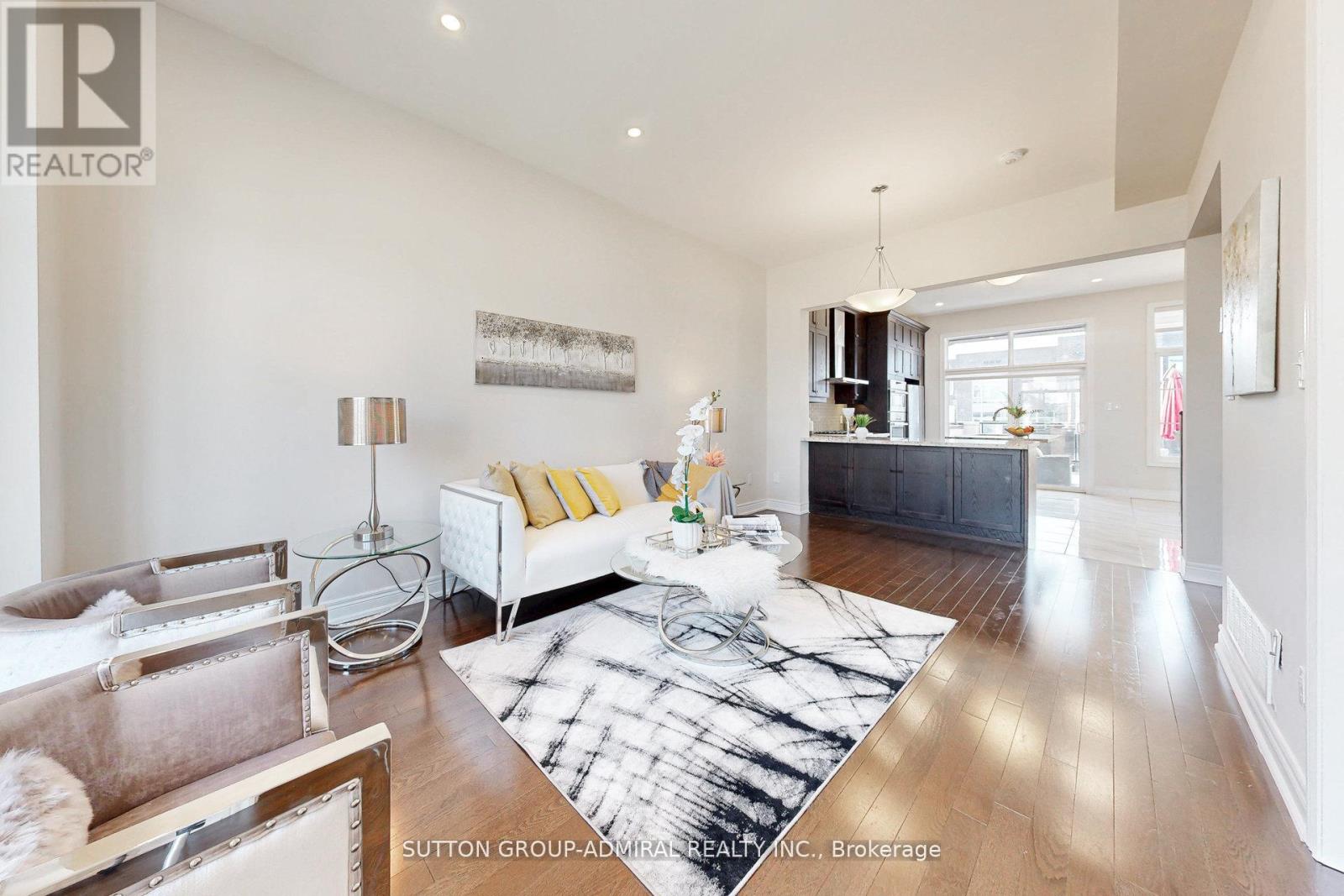 Photo 4 of 597 Marc Santi Boulevard, Vaughan ON