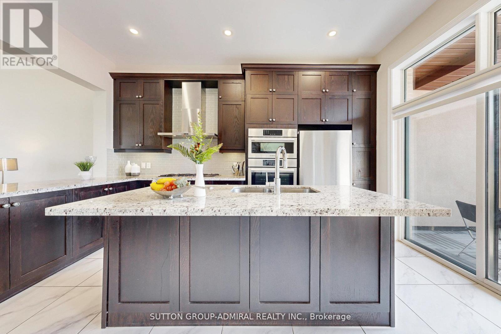 Photo 12 of 597 Marc Santi Boulevard, Vaughan ON