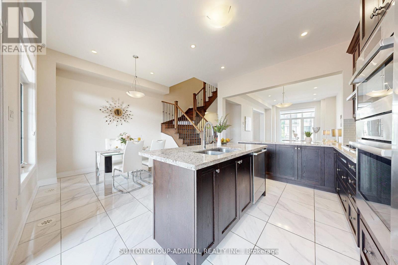 Photo 11 of 597 Marc Santi Boulevard, Vaughan ON