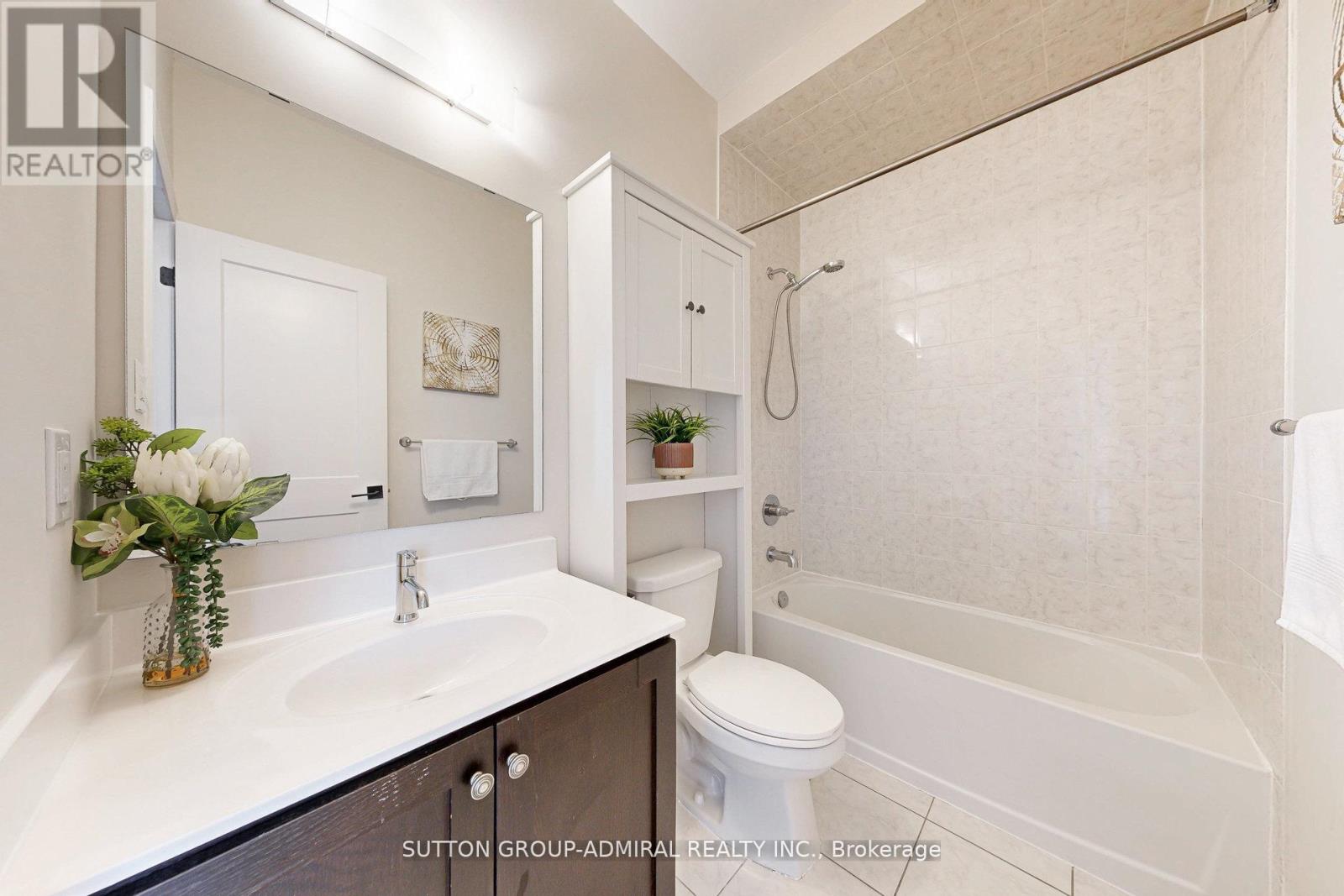 Photo 10 of 597 Marc Santi Boulevard, Vaughan ON