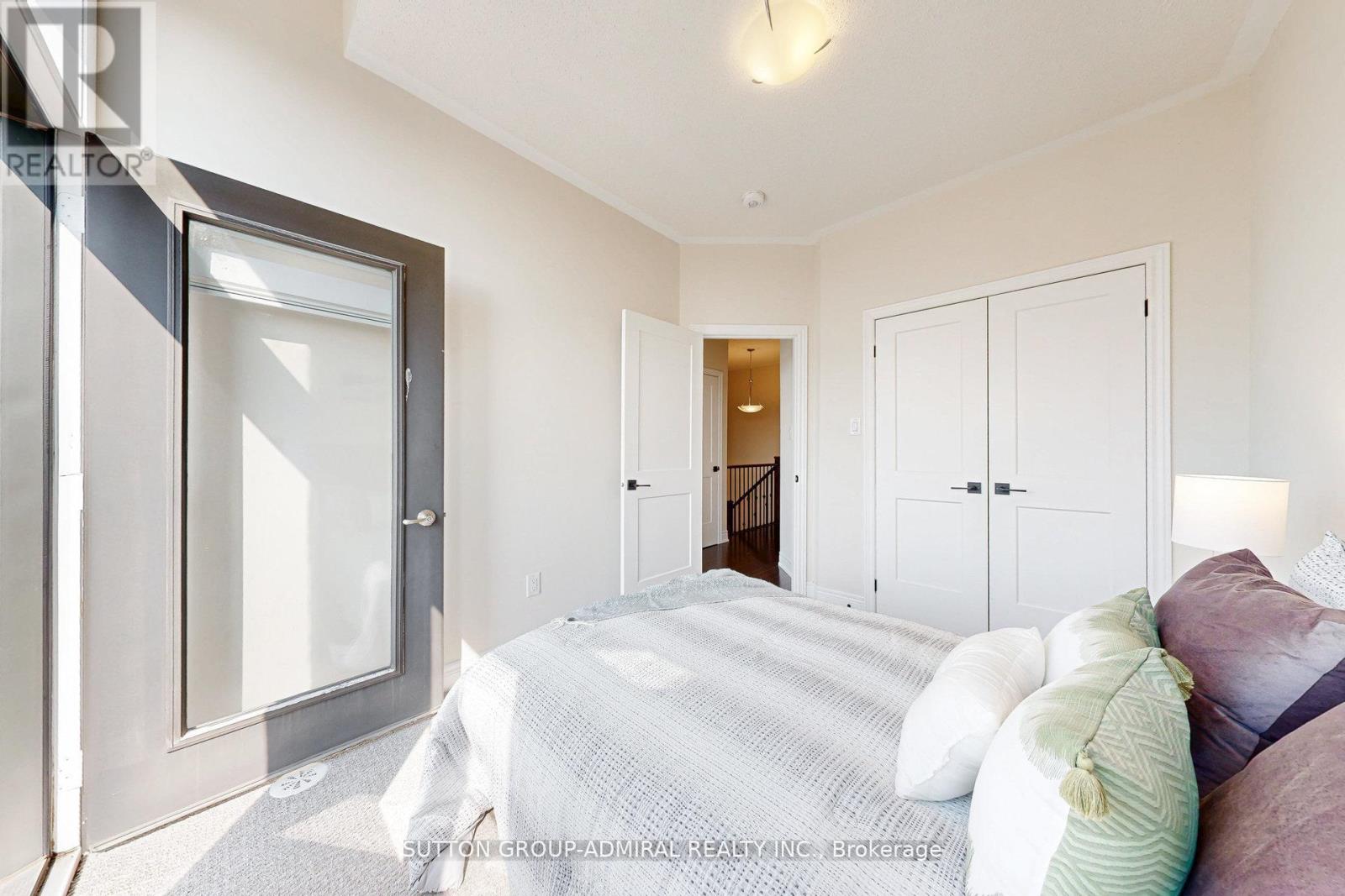 Photo 14 of 597 Marc Santi Boulevard, Vaughan ON