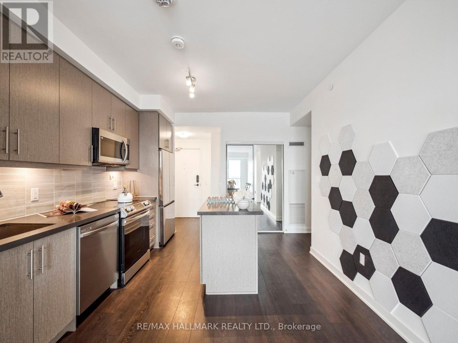 Photo 6 of 2708 105 Oneida Crescent, Richmond Hill ON
