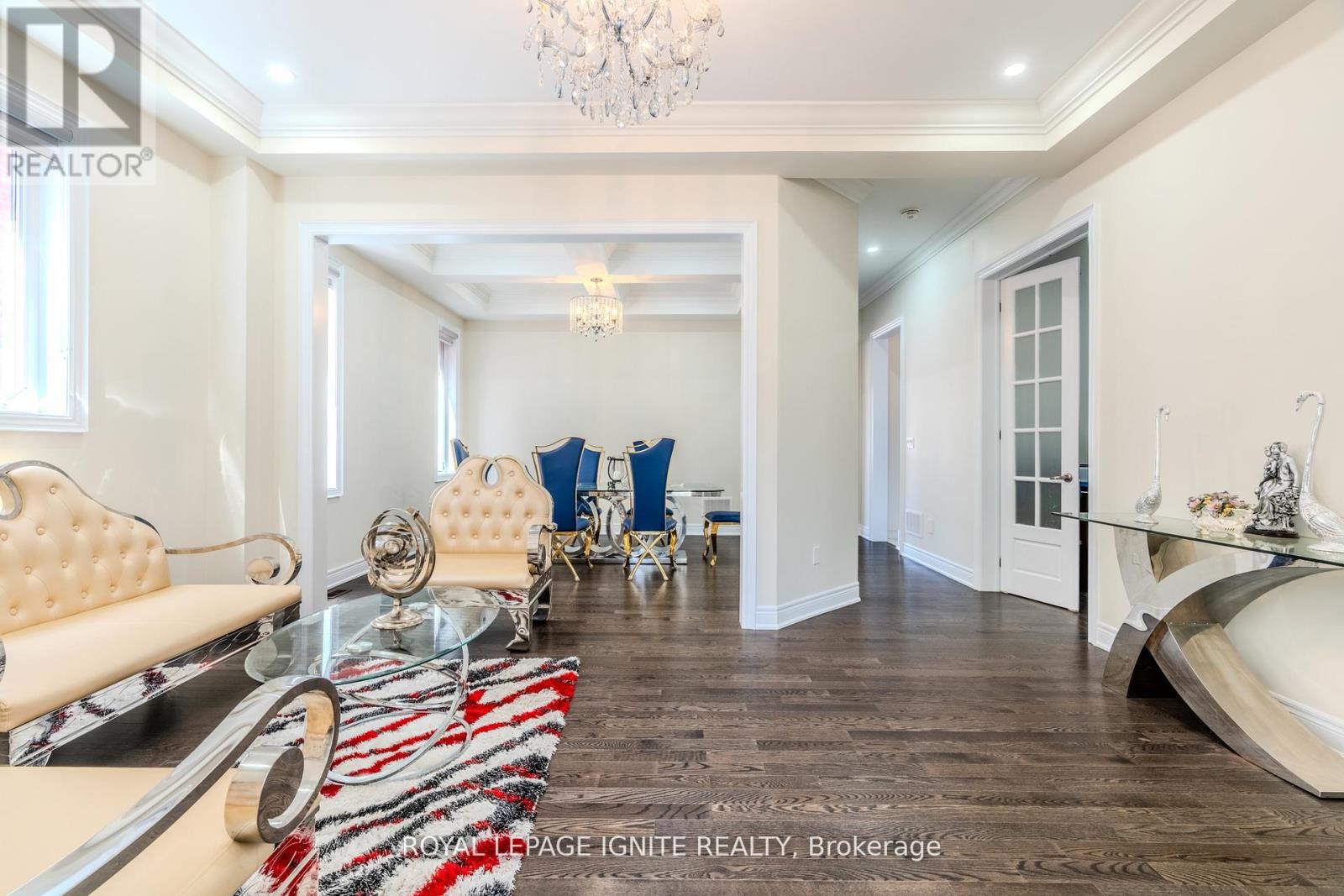 Photo 7 of 73 Kentwood Crescent, Markham ON