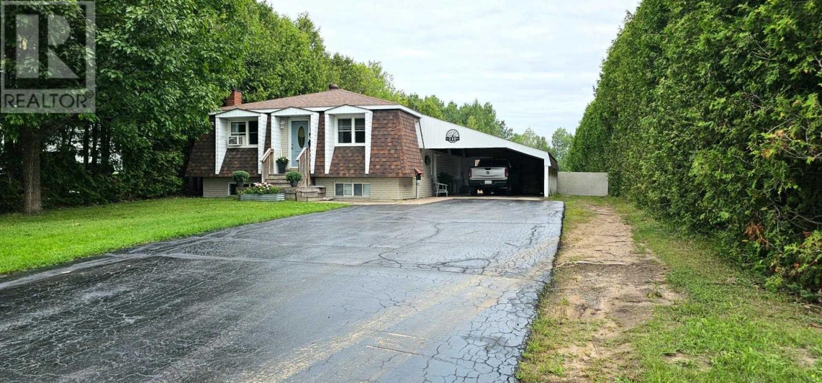 Photo 10 of 110 Dacey Rd, Sault Ste Marie ON