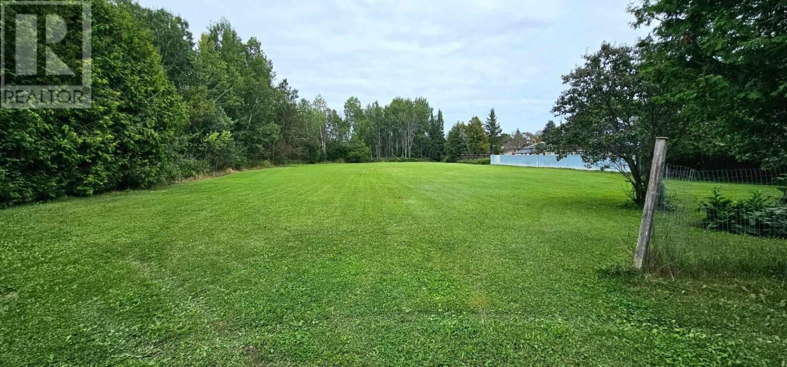 Photo 28 of 110 Dacey Rd, Sault Ste Marie ON