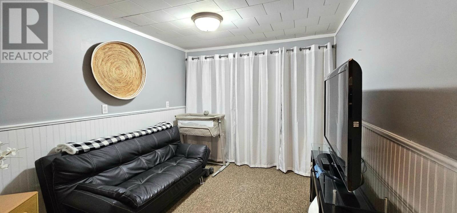 Photo 11 of 110 Dacey Rd, Sault Ste Marie ON
