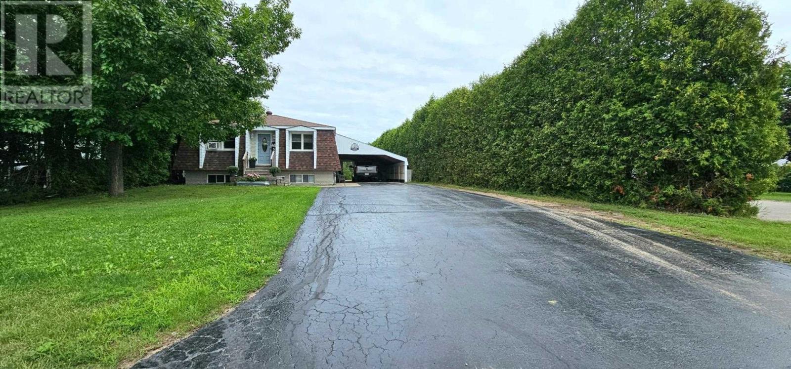 Photo 27 of 110 Dacey Rd, Sault Ste Marie ON