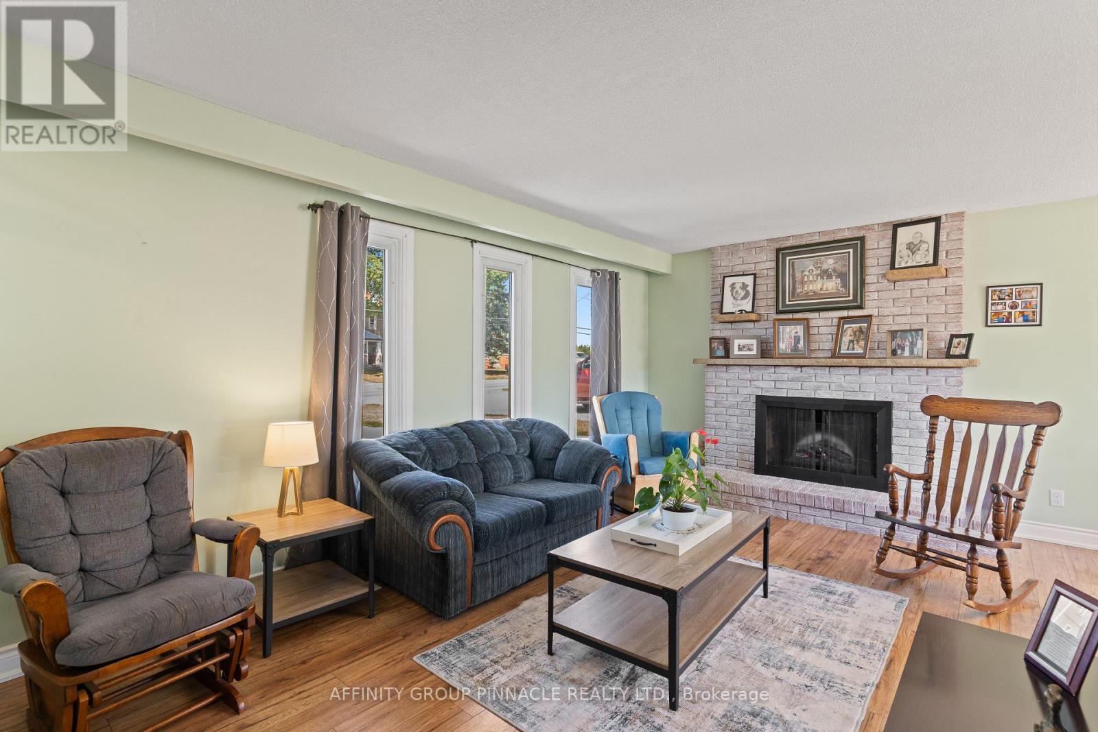 Photo 18 of 227 Cameron Street E, Brock ON