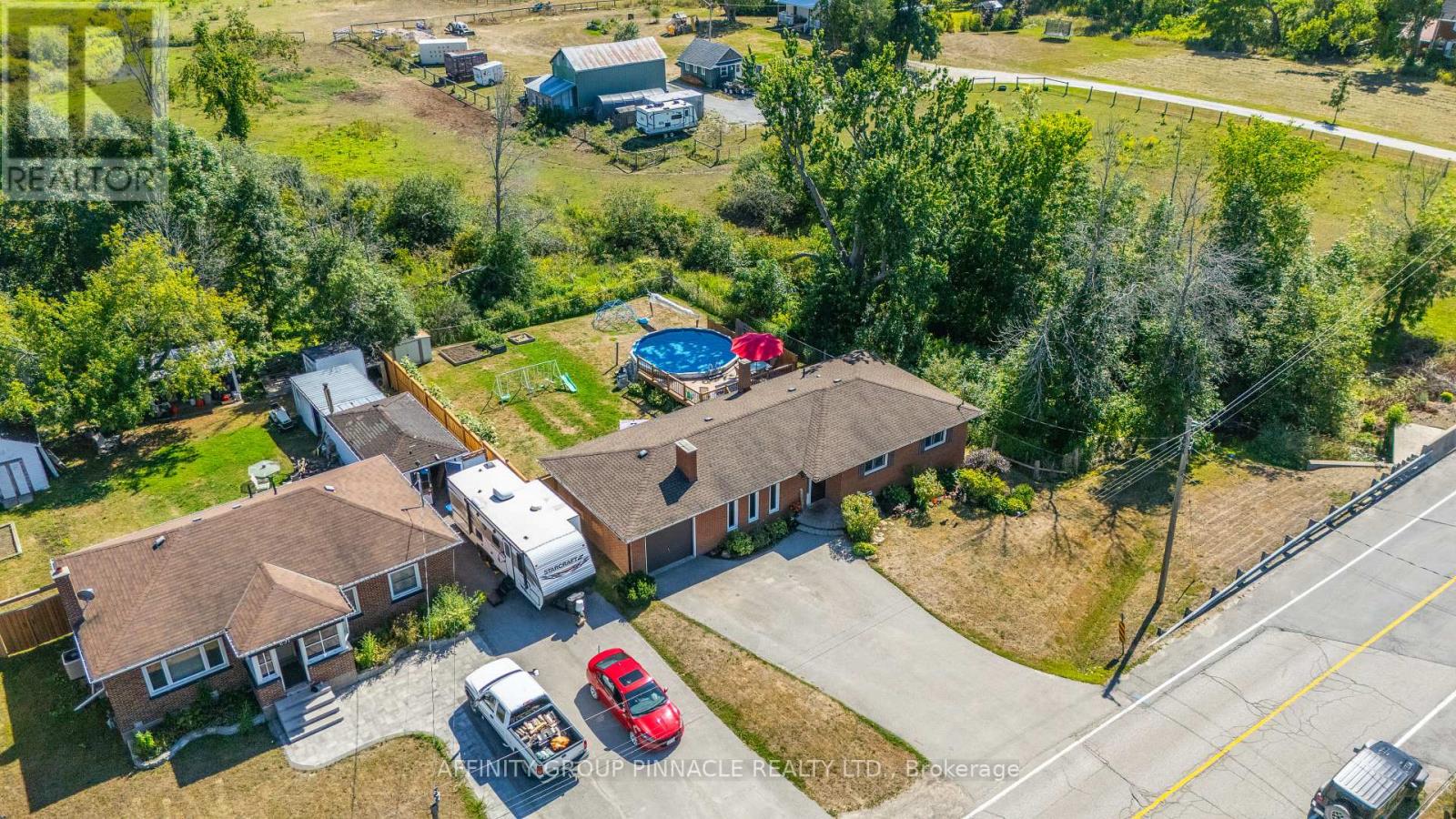 Photo 3 of 227 Cameron Street E, Brock ON