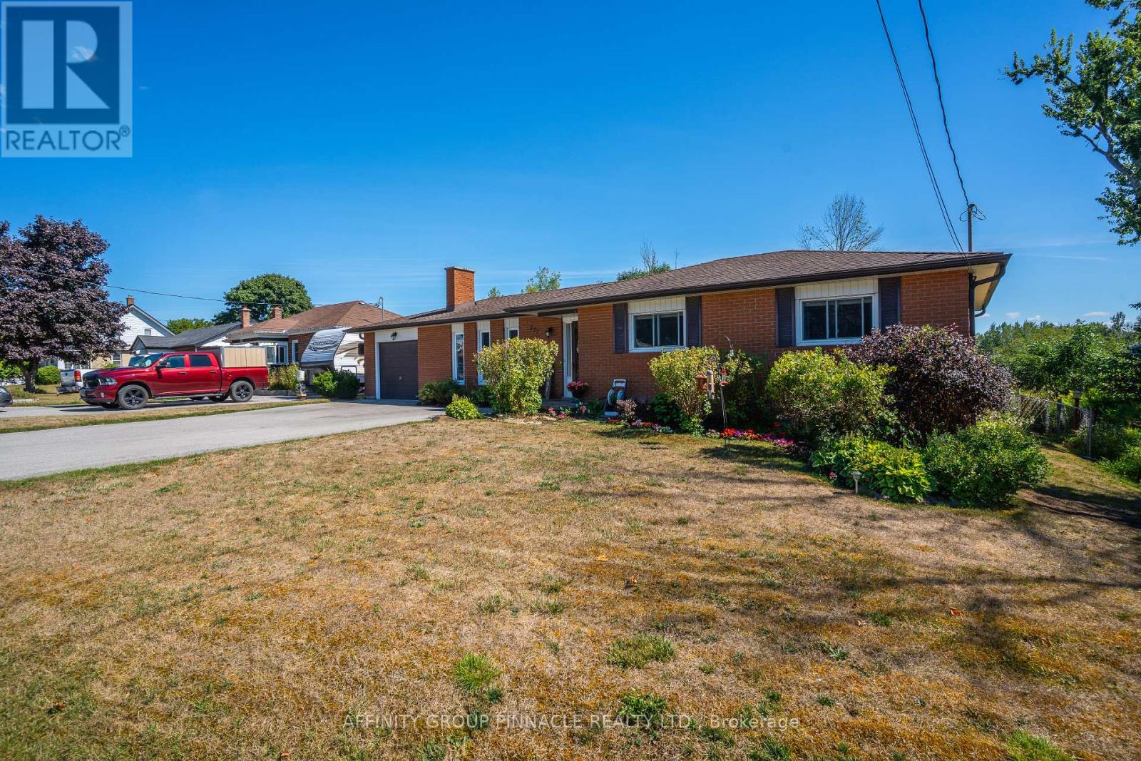 Photo 2 of 227 Cameron Street E, Brock ON