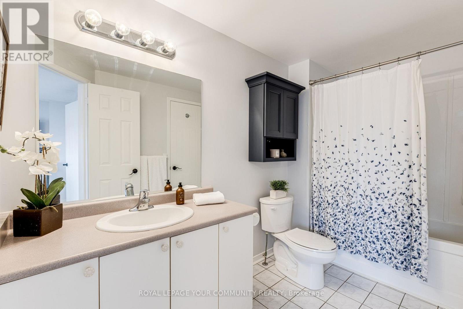 Photo 1 of 101 Black Cherry Crescent, Barrie ON