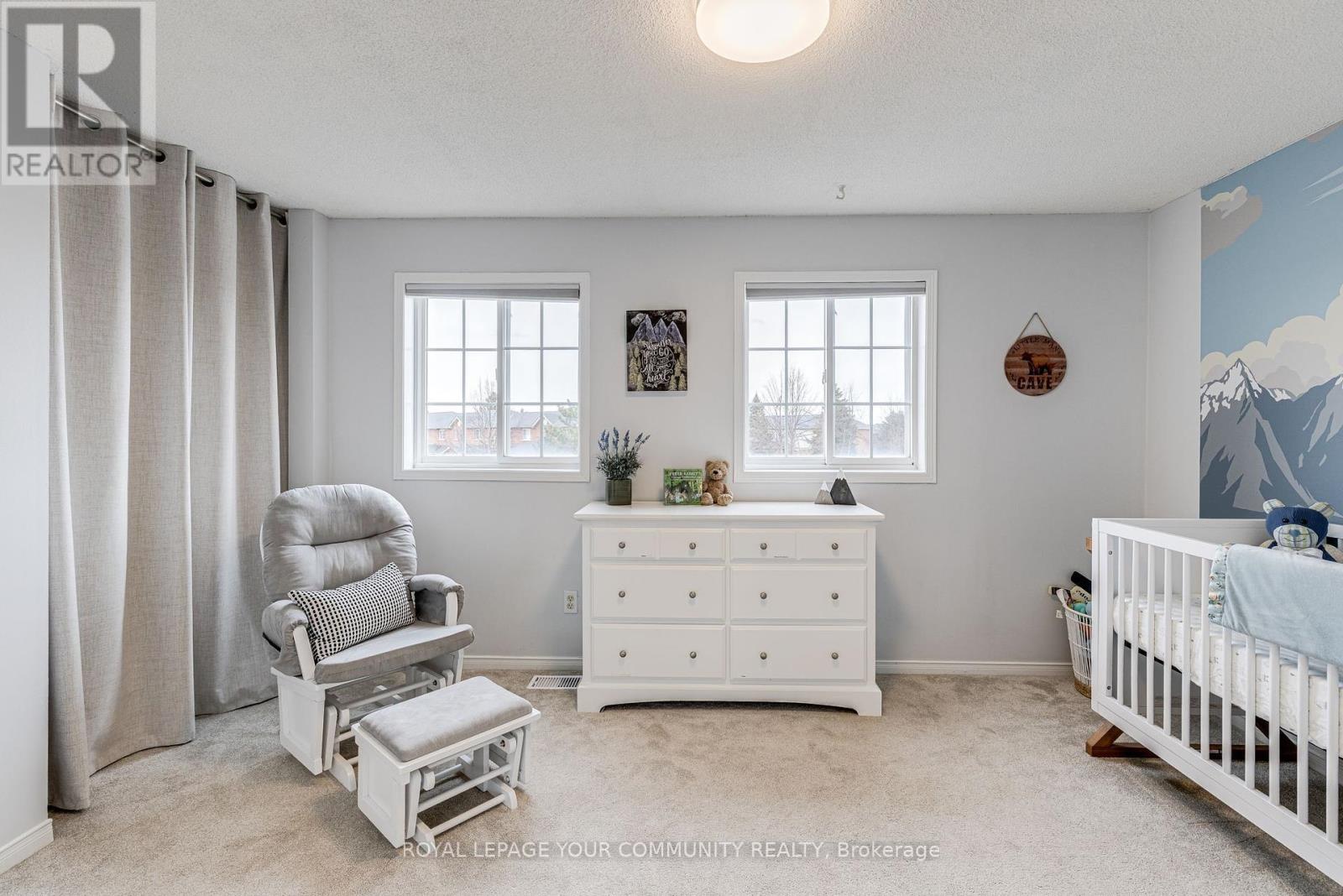 Photo 3 of 101 Black Cherry Crescent, Barrie ON