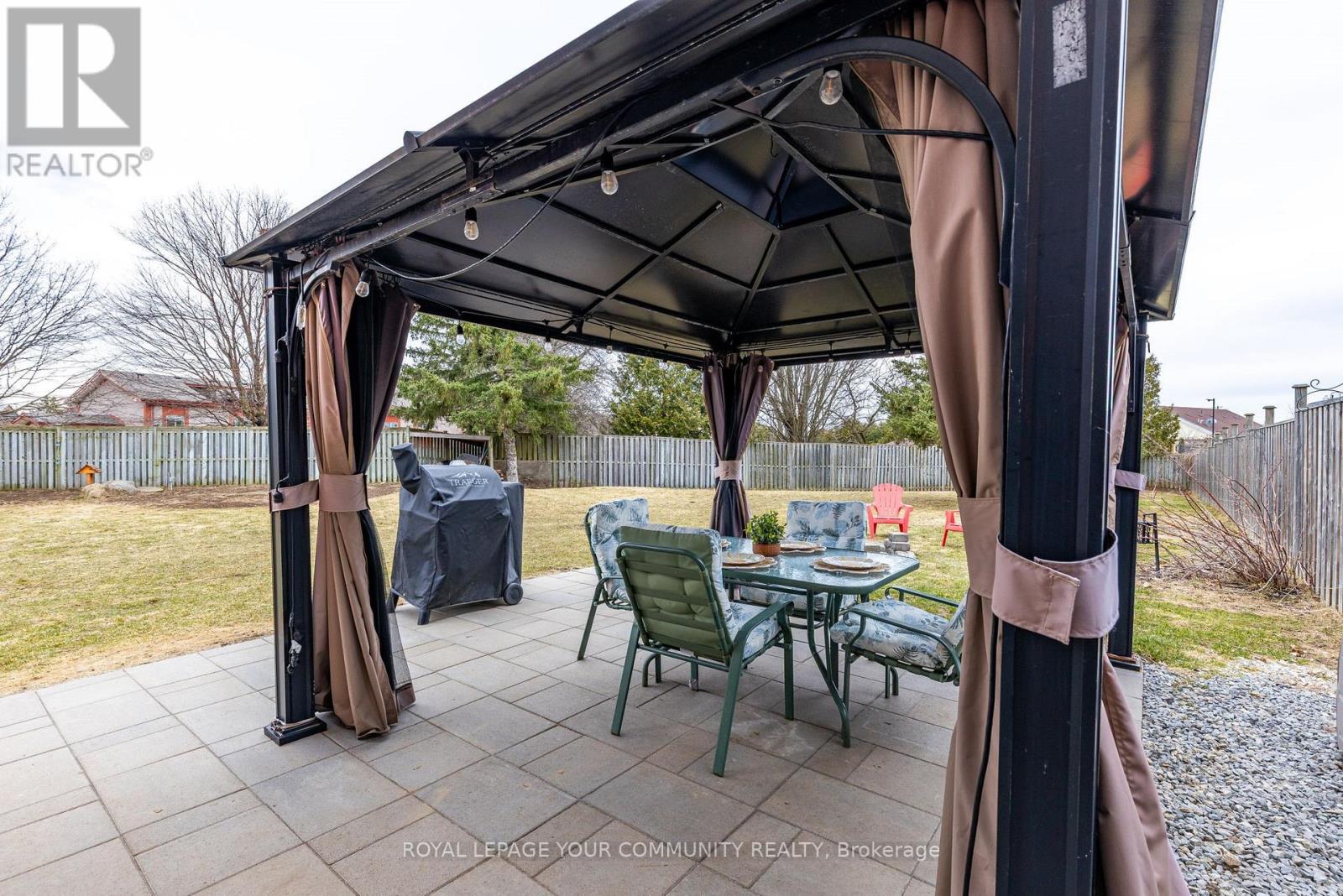 Photo 12 of 101 Black Cherry Crescent, Barrie ON