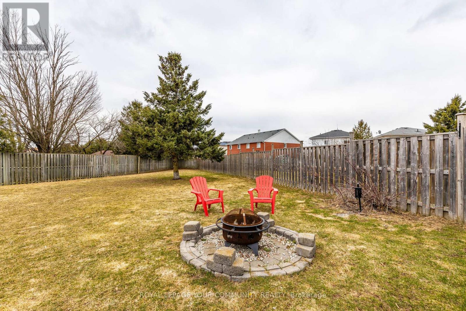 Photo 2 of 101 Black Cherry Crescent, Barrie ON