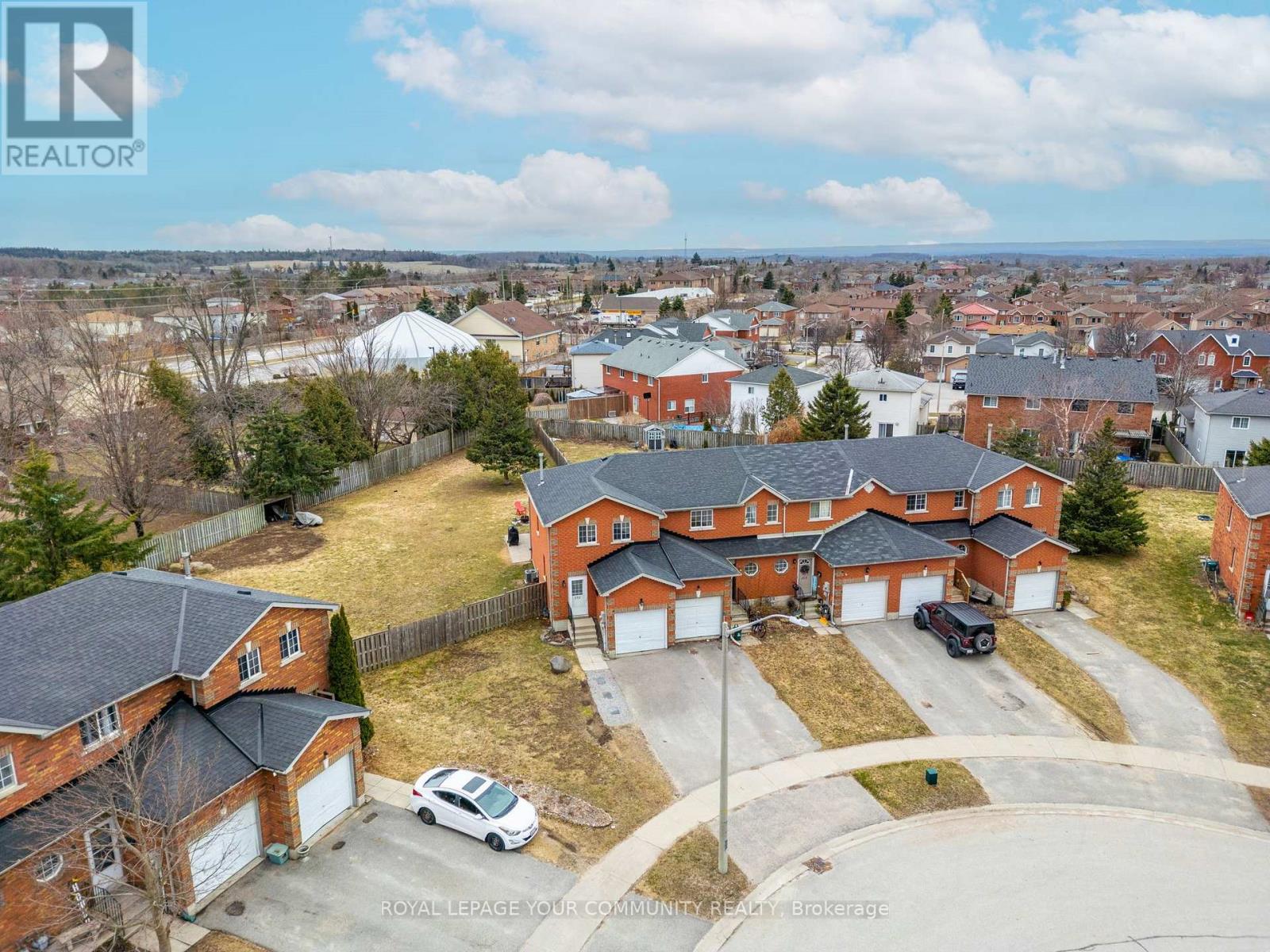 Photo 27 of 101 Black Cherry Crescent, Barrie ON