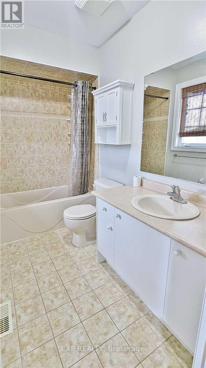 Photo 7 of 277 Country Lane, Barrie ON