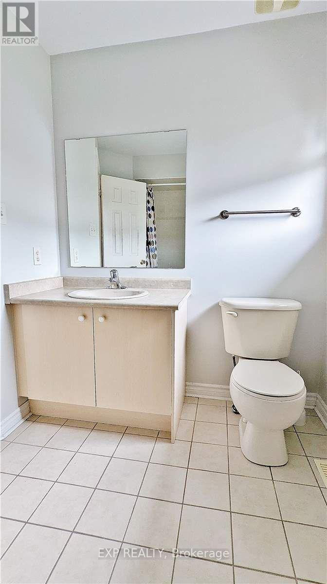 Photo 13 of 277 Country Lane, Barrie ON