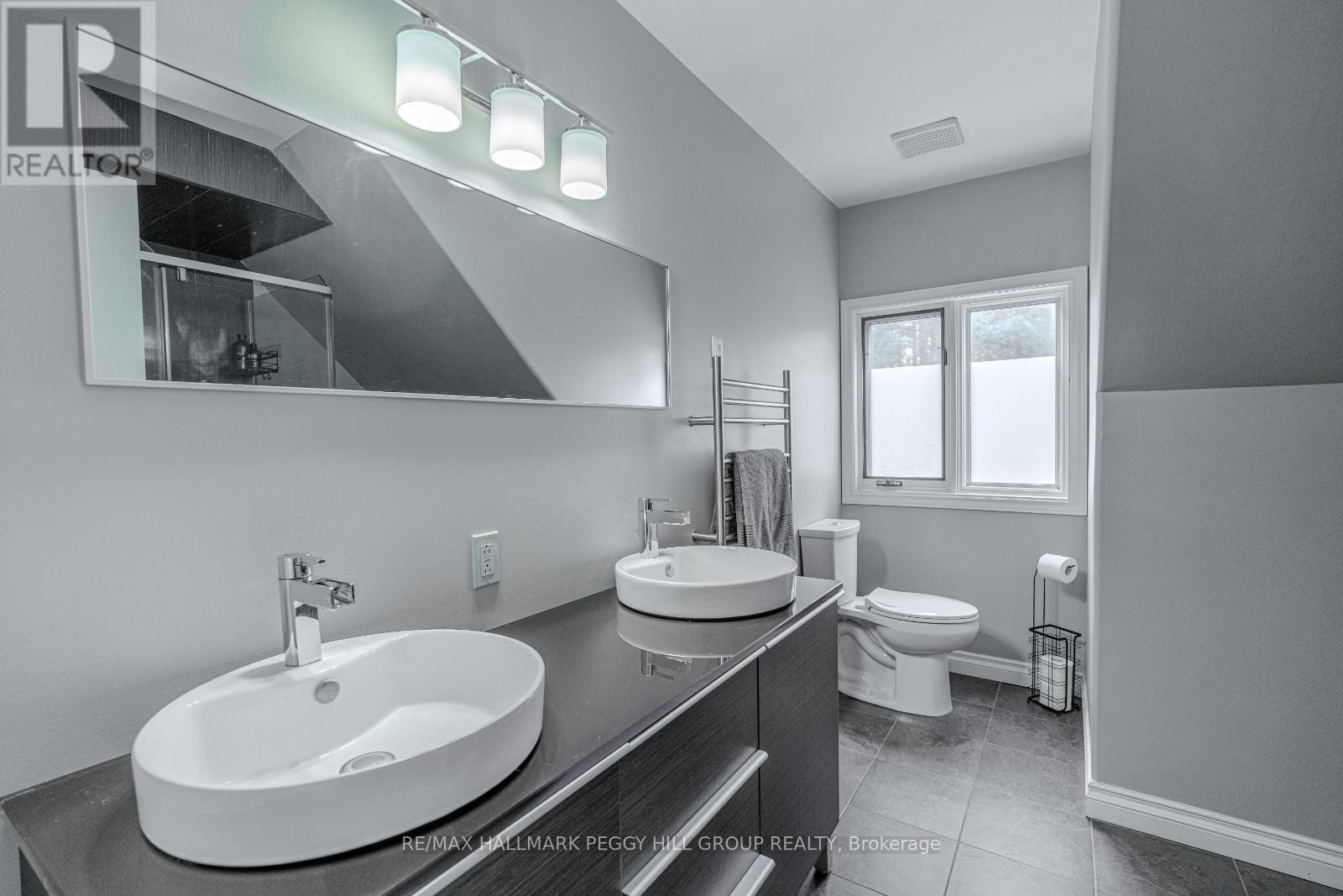 Photo 8 of 24 Willow Bay Drive, Springwater ON