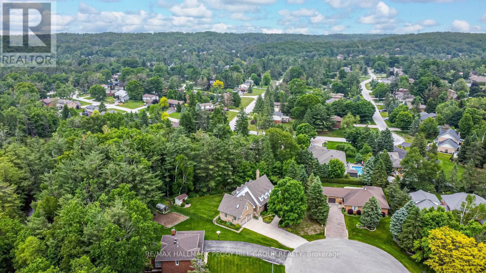 Photo 15 of 24 Willow Bay Drive, Springwater ON