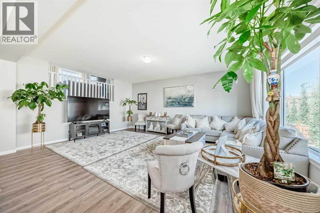 Photo 1 of 636 Osborne Drive Sw, Airdrie AB
