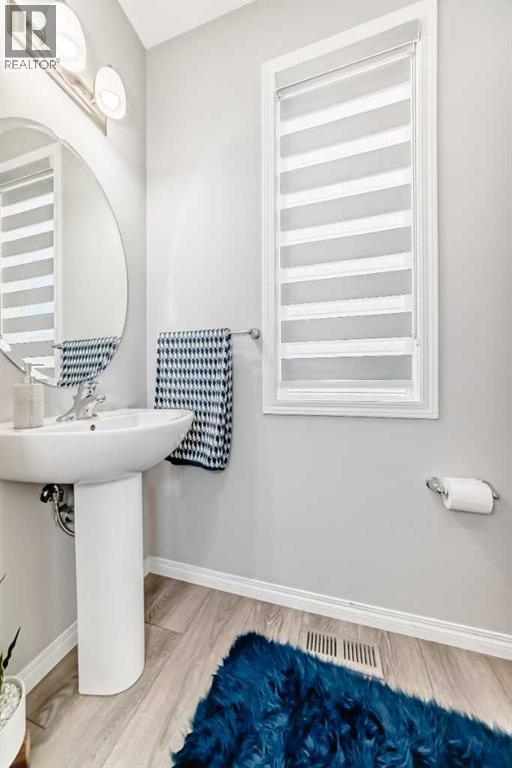 Photo 12 of 636 Osborne Drive Sw, Airdrie AB