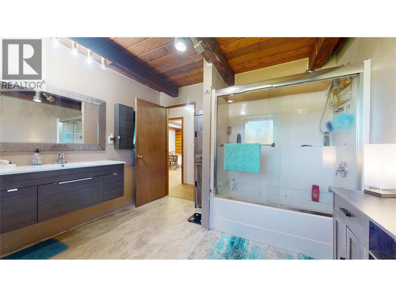 5698 Hidden Valley Road, Cranbrook