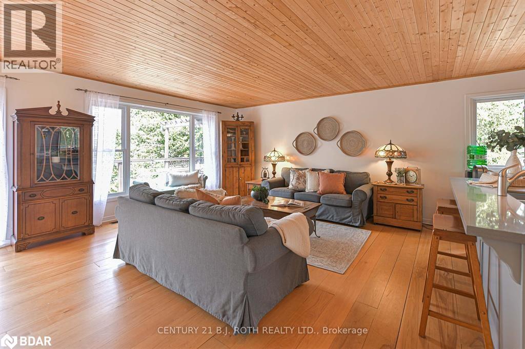 Photo 17 of 71 Campbell Beach Road, Kawartha Lakes ON