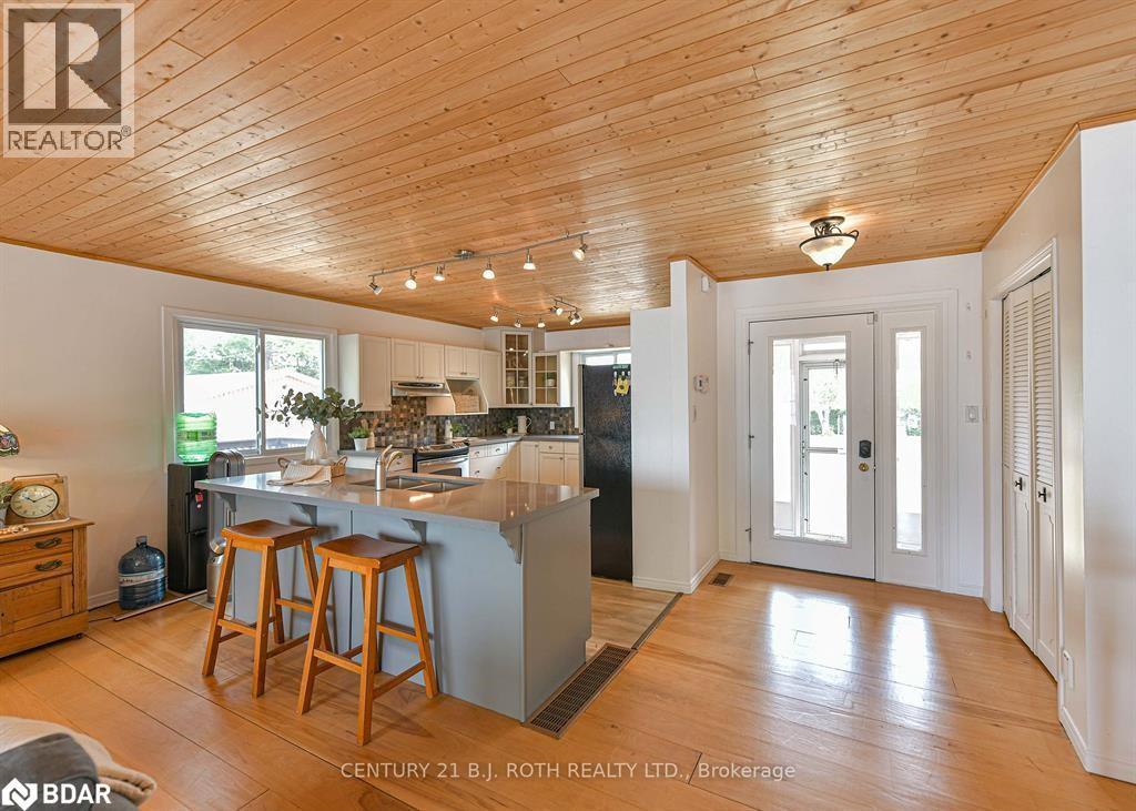Photo 9 of 71 Campbell Beach Road, Kawartha Lakes ON