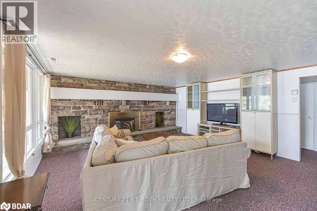 Photo 36 of 71 Campbell Beach Road, Kawartha Lakes ON