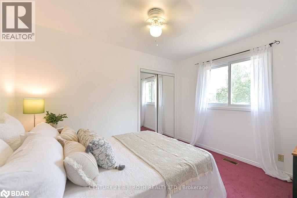 Photo 31 of 71 Campbell Beach Road, Kawartha Lakes ON
