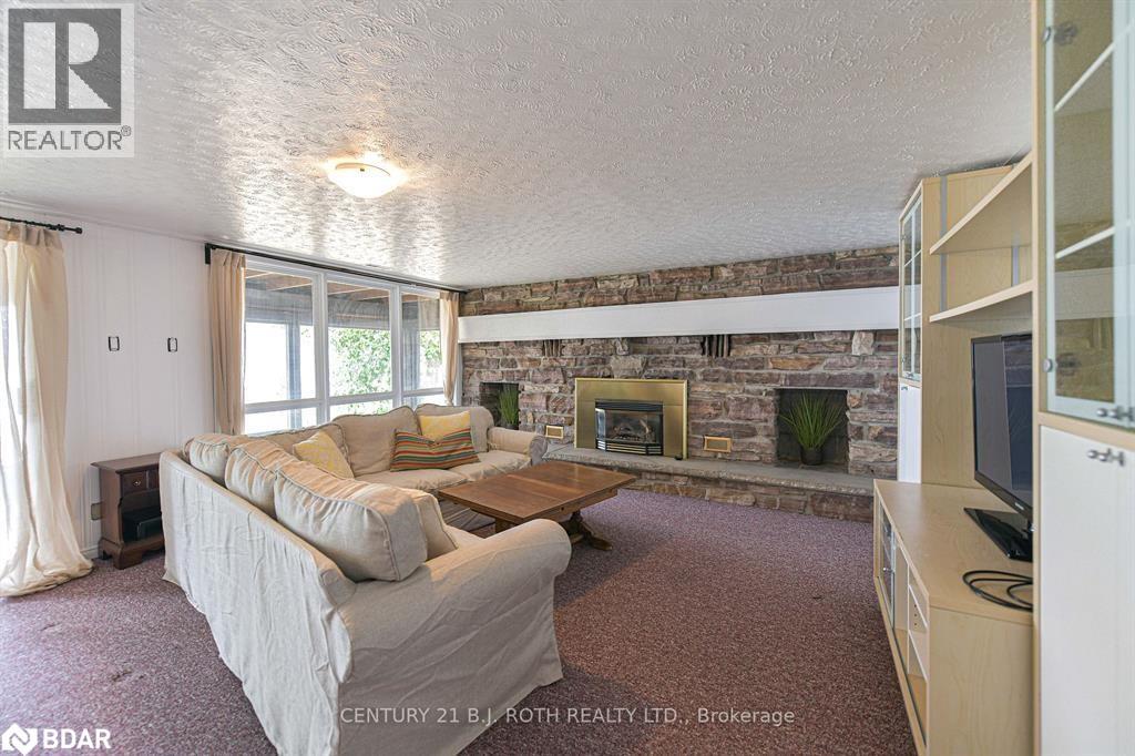 Photo 37 of 71 Campbell Beach Road, Kawartha Lakes ON