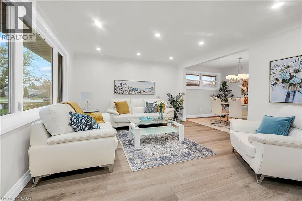 Photo 45 of 115 Mcelroy Road E, Hamilton ON