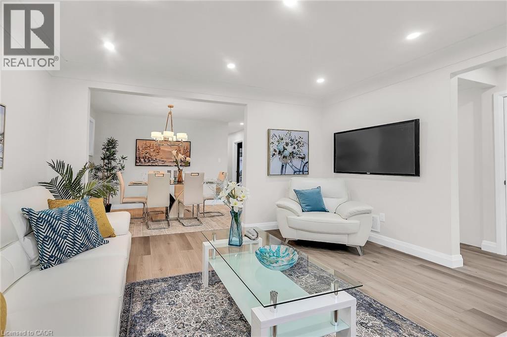 Photo 46 of 115 Mcelroy Road E, Hamilton ON