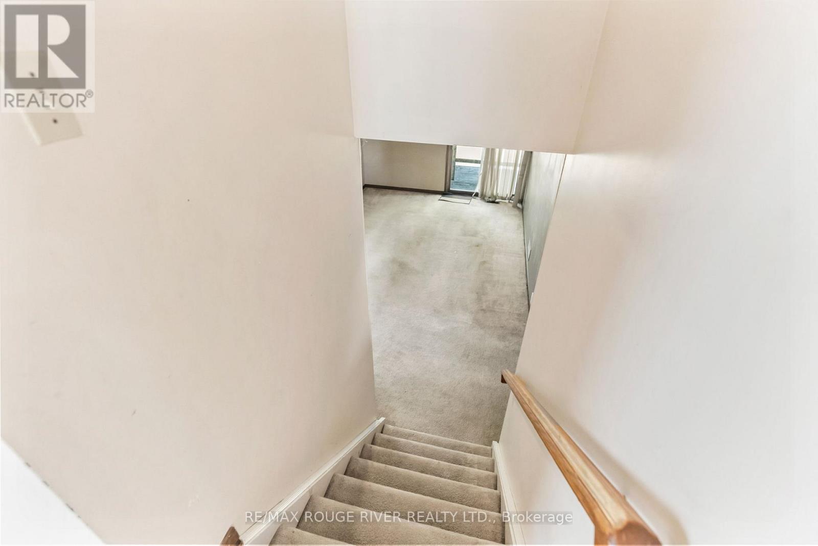 Photo 1 of 16 Borland Court, Clarington ON