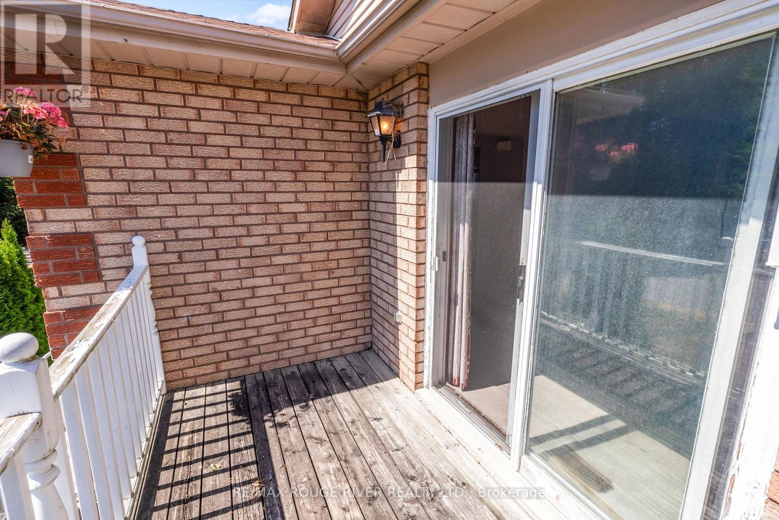Photo 21 of 16 Borland Court, Clarington ON
